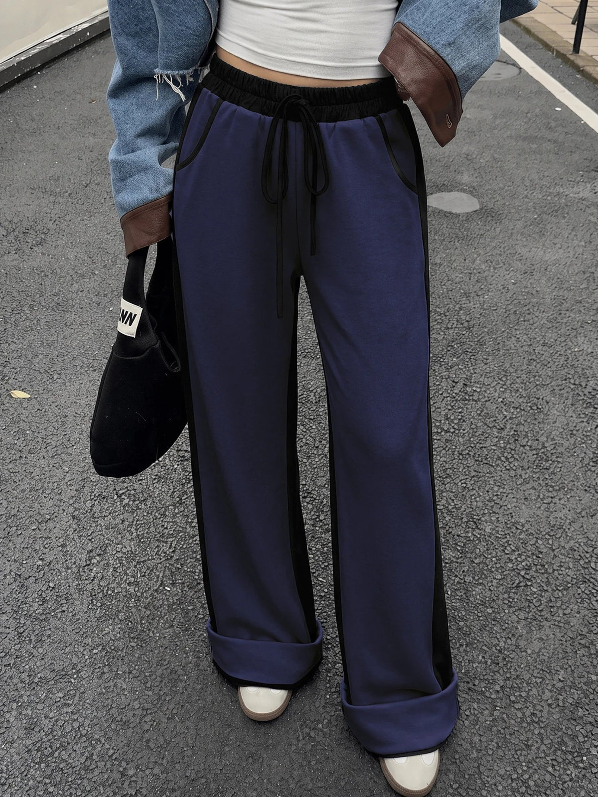 Women's Contrast Panel Wide Leg Sweatpants – Relaxed Fit Drawstring Pants with Pockets