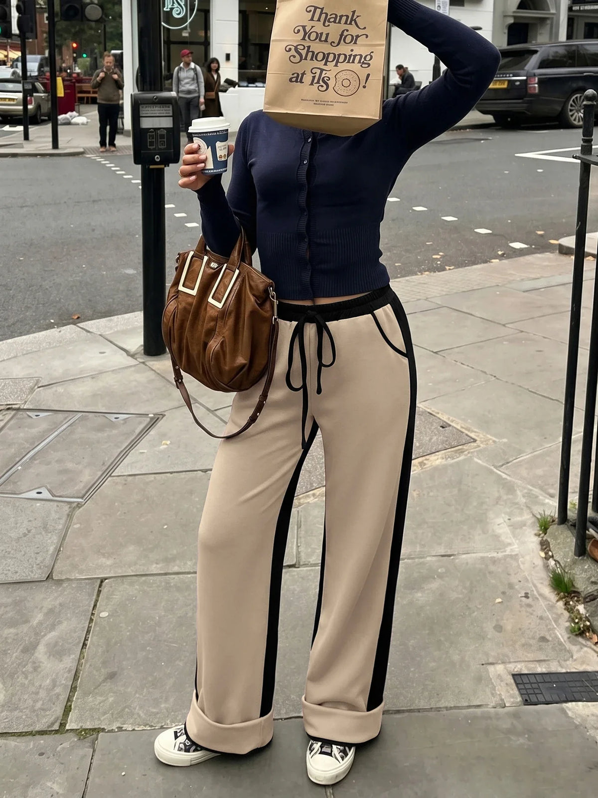 Women's Contrast Panel Wide Leg Sweatpants – Relaxed Fit Drawstring Pants with Pockets